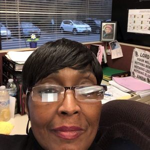 Meet your Posher, Debra